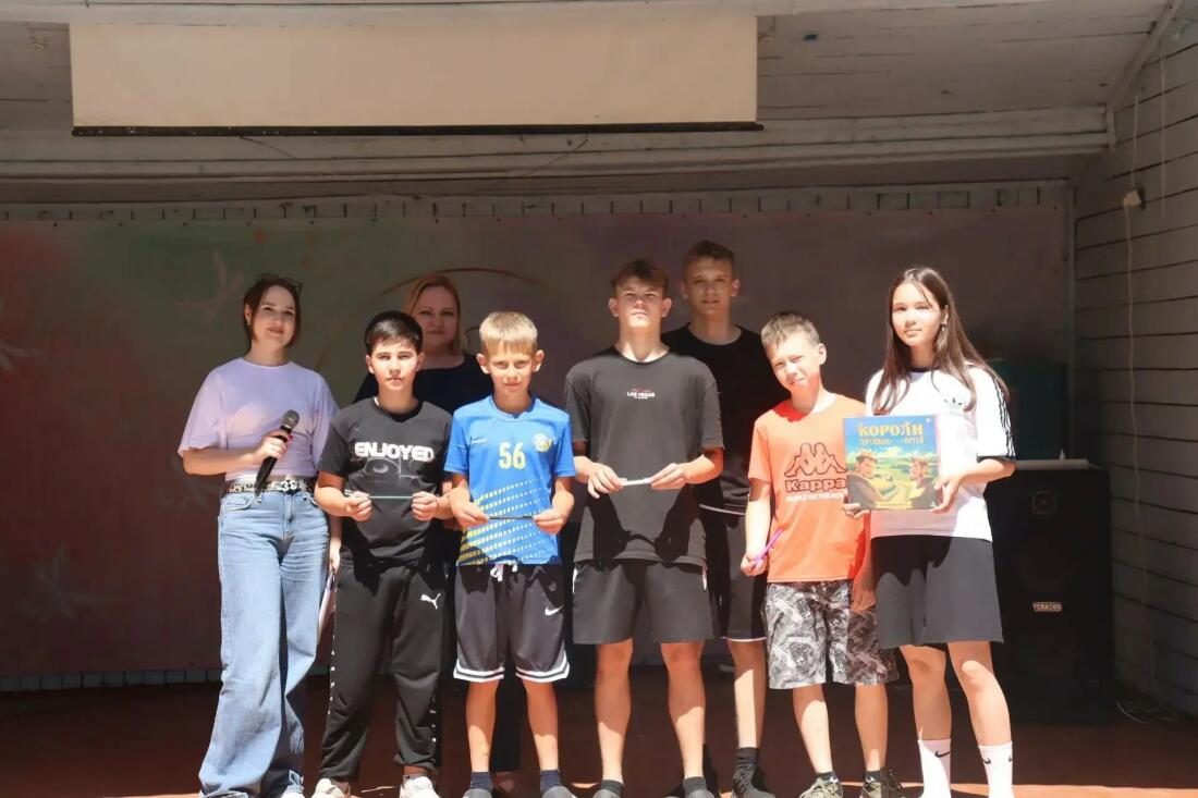 🎉 👛 Что общего между квизом, походом и биржей? Всё это можно было встретить на Дне финансовой грамотности в лагере «Светлячок»!
